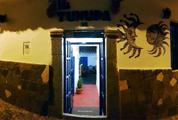Hostal Tunupa 3* Cusco