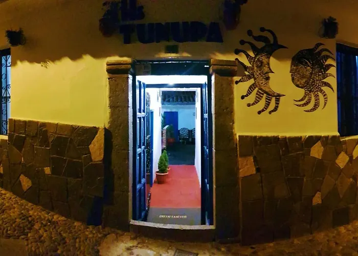 Hostal Tunupa Cusco
